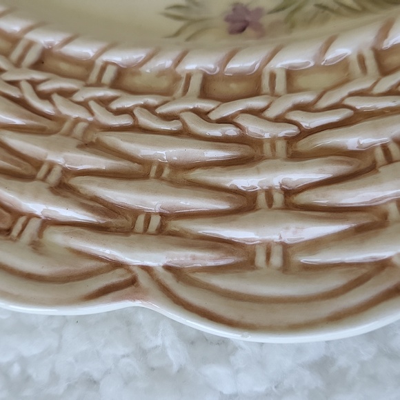 Cracker Barrel Easter plates two 11" New - Picture 11 of 12